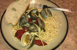 Lexie Steam Clams and Linguine